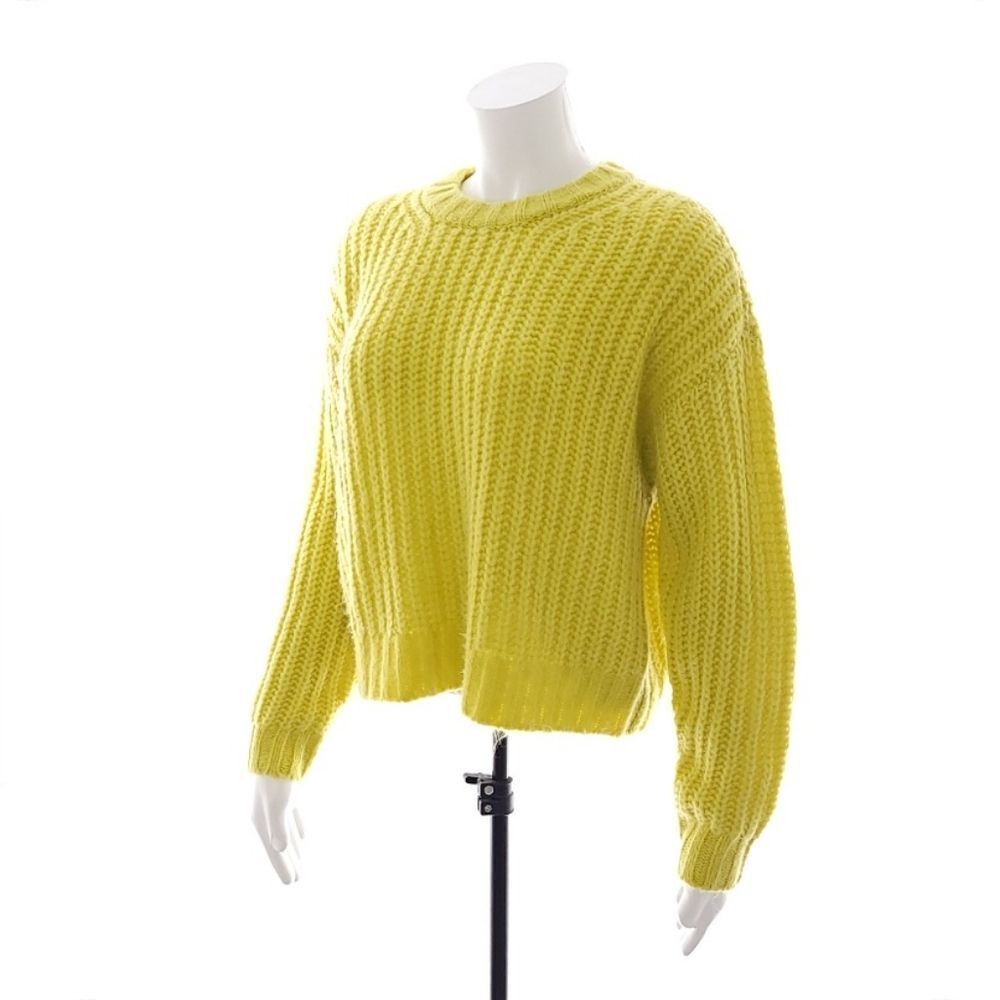 American Eagle Women's Size Small Long Sleeve Crew Neck Knitted Sweater